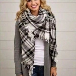 ModCloth Black & White Tartan Plaid Blanket Scarf